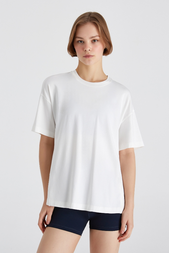 Nikki Tshirt Nikki Uzun T-shirt