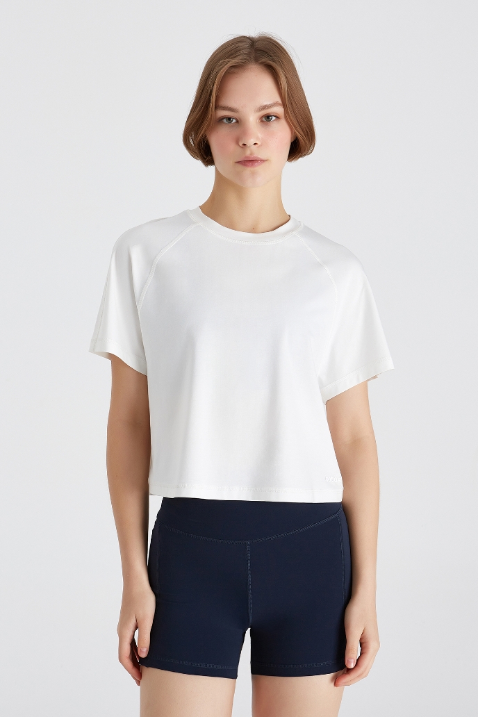 Nikki Sırt Detaylı Tshirt Nikki Sırt Detaylı Tshirt