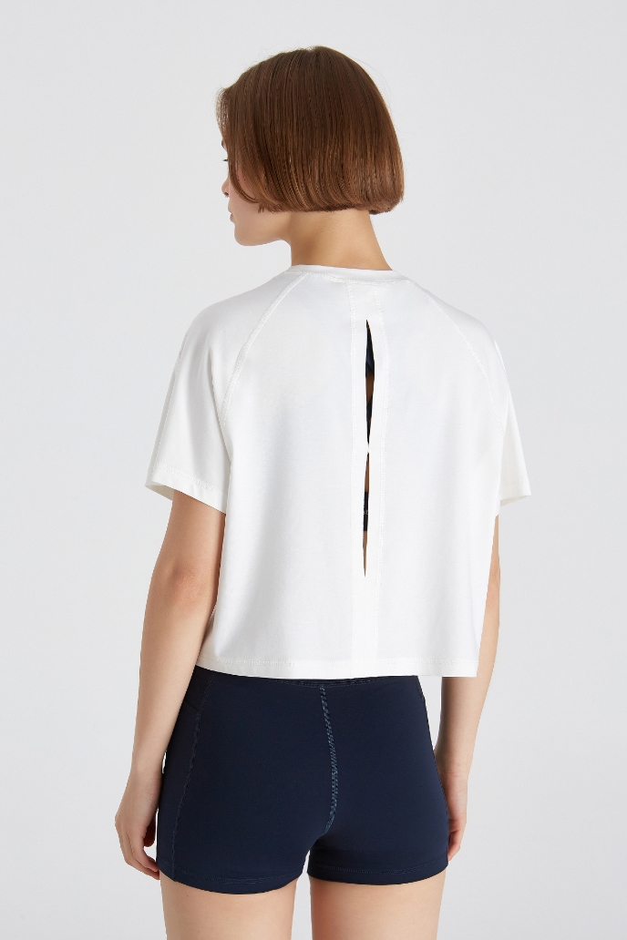 Nikki Sırt Detaylı Tshirt Nikki Sırt Detaylı Tshirt